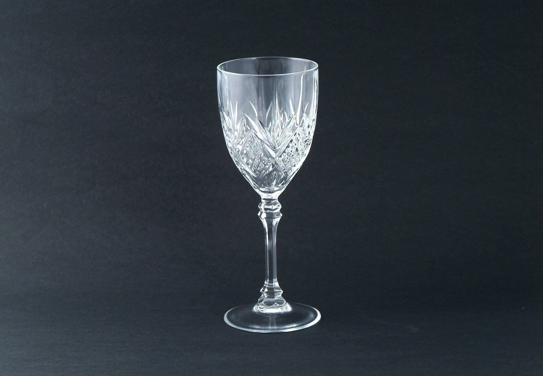 Crystal-Red-Wine-Glass
